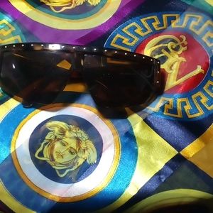 Authentic 2 Versace sunglasses with 2 cases  PRE ❤️!Versace SALE! Like for off